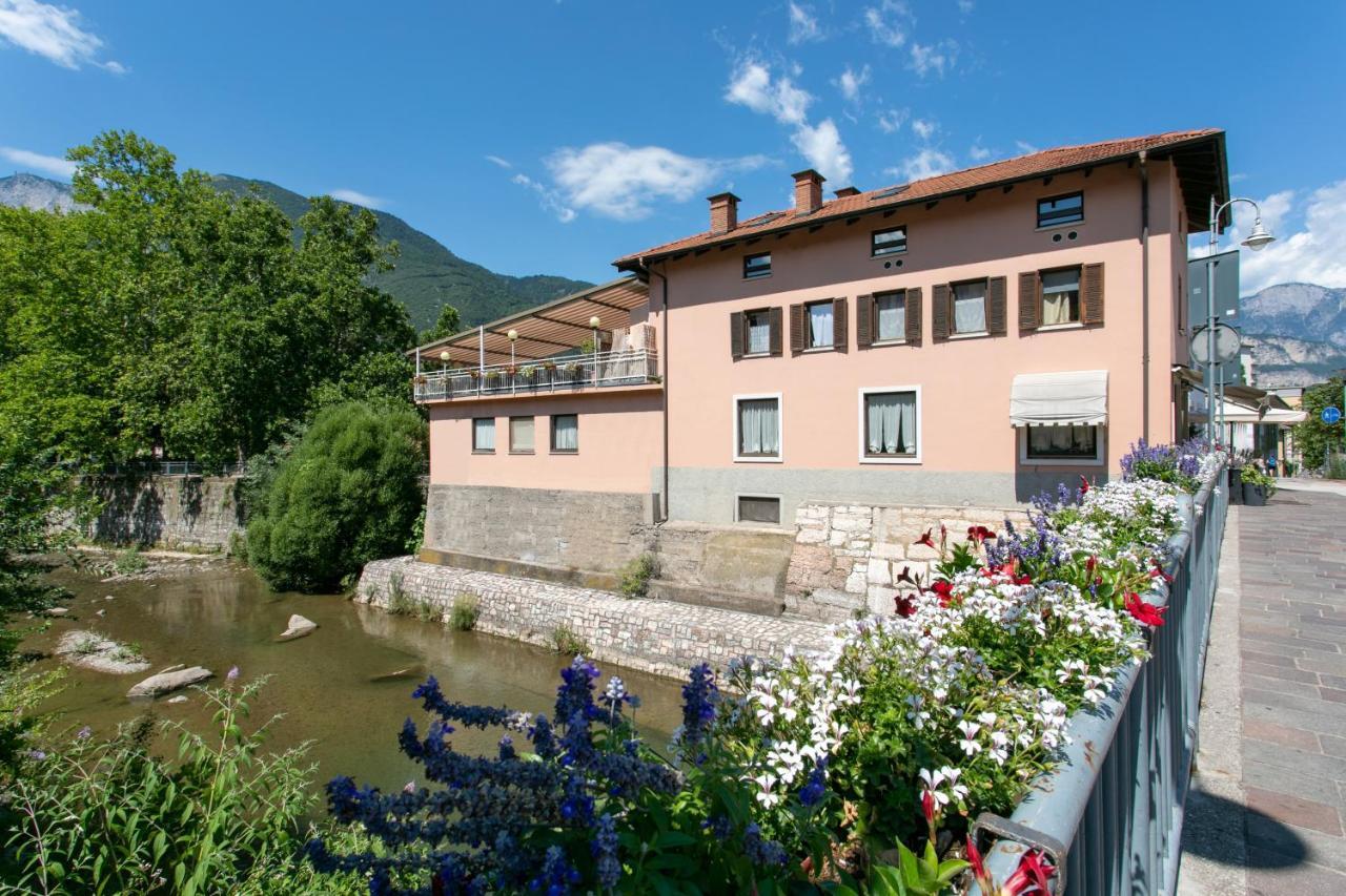 Appartamento Grande Al Ponte. Situato Vicino All'Ospedale, Al Parco E Al Centro Citta 特伦托 外观 照片