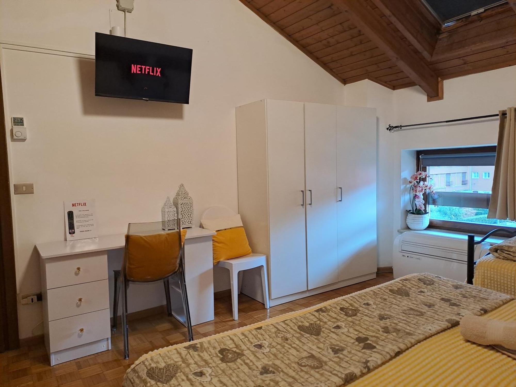 Appartamento Grande Al Ponte. Situato Vicino All'Ospedale, Al Parco E Al Centro Citta 特伦托 外观 照片